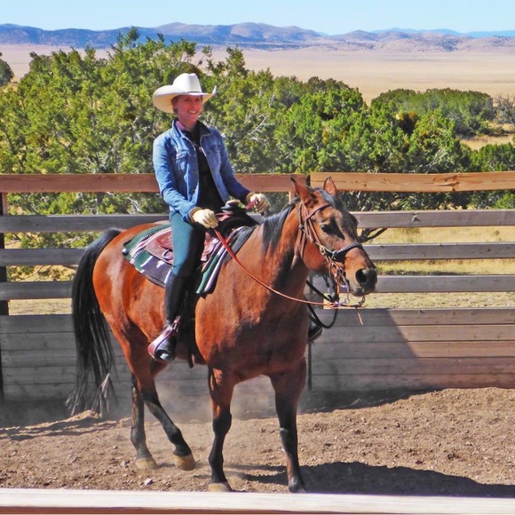 Meet your Posher, Amy - Picture 13 of 16